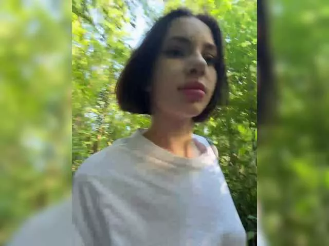BabyDarii on BongaCams 