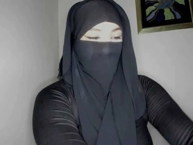 beauty-moon on BongaCams