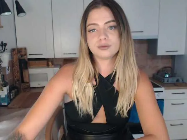 BuffyFire on BongaCams 