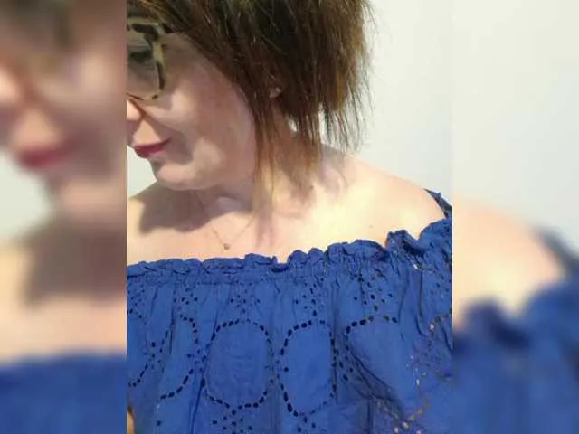 ElitalianMilf on BongaCams