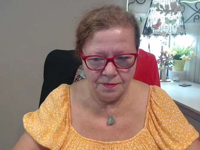 flirty-adele on BongaCams