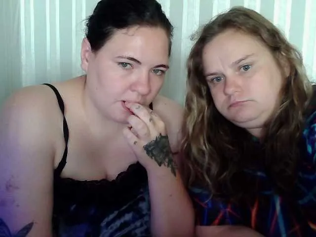 HollyXEva — We like people who have something to offer us: kisses, touches, gifts