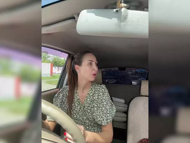 hothoneybabe on BongaCams 