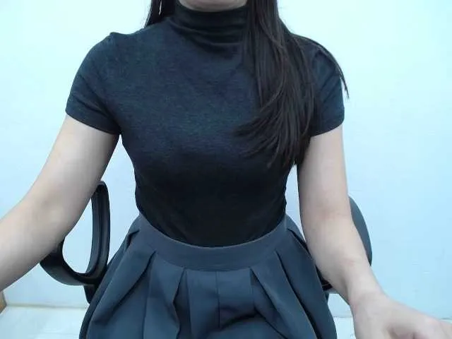 Lady-Young on BongaCams