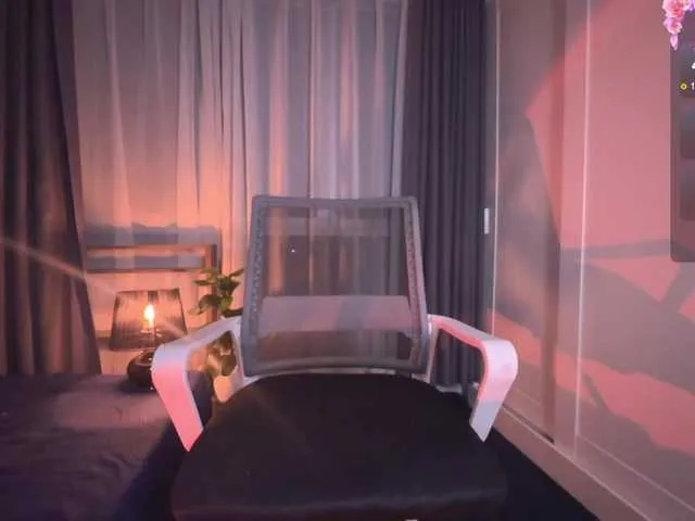 larastars — I want to find my fetish here, and when I feel a person next to me, I am aroused by the smell and strong hands when I am strangled in bed.