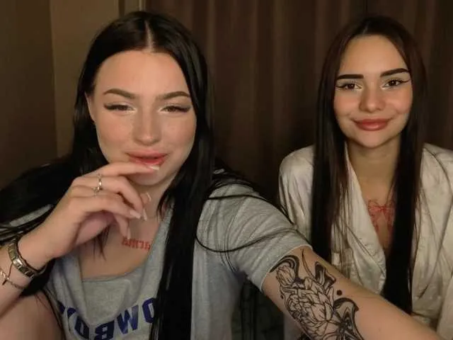 LisaAndDenis — Freechat on BongaCams