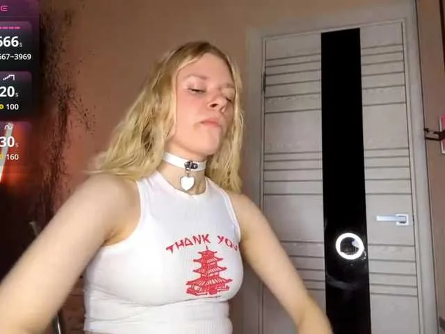 MargueritaMusto — Hot conversations, striptease