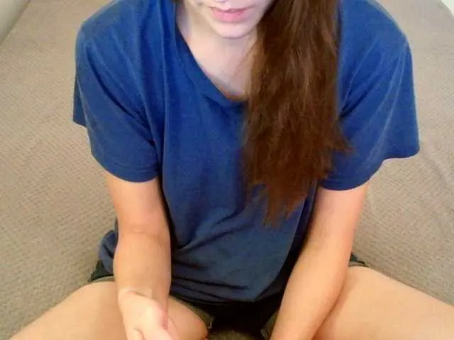 mikkirsan1 on BongaCams 