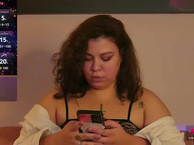 MilllieJoy — Dirty talk, deep eye contact, and a man who tells me exactly what he wants. I love teasing with my fingers, playing with my toys, and making you crave every inch of me.
