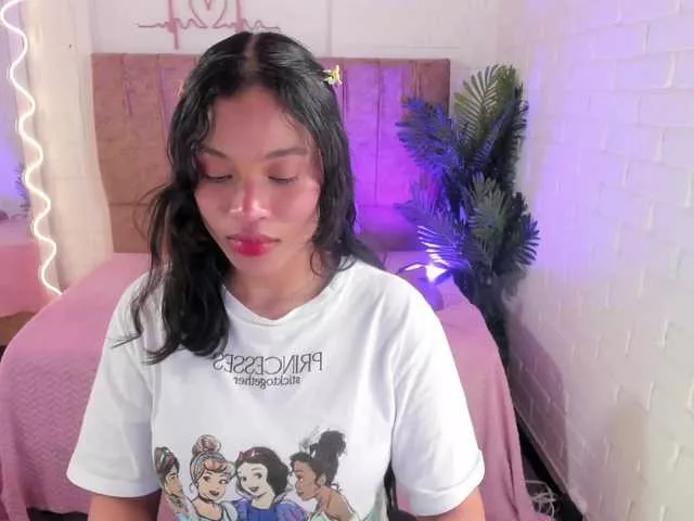 penelope-tay on BongaCams 