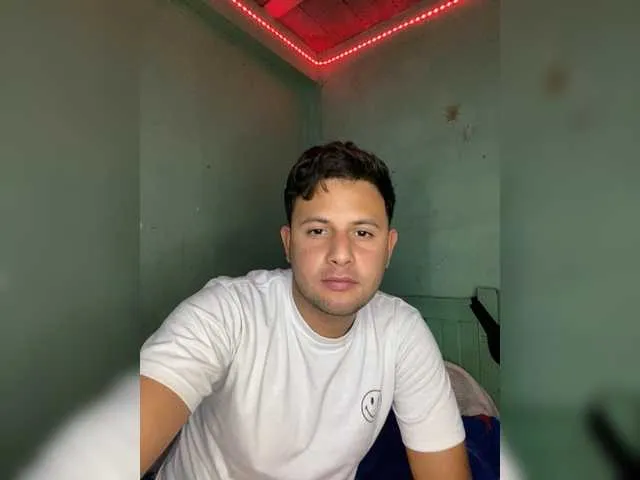 Perversos45 — Tocarnos y darnos muchos besos eso nos vuelve locos 