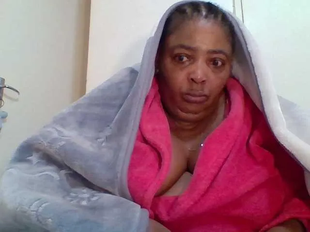pussylips53 on BongaCams 