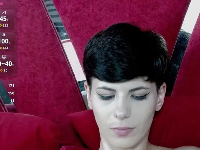 RoxxyRouge on BongaCams 