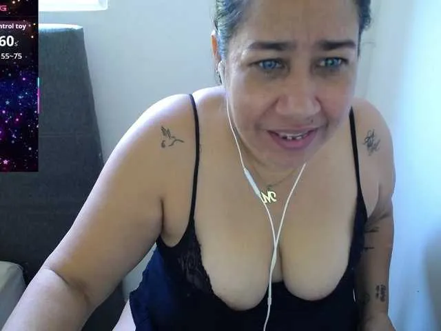 SaharaPhoenixX on BongaCams 