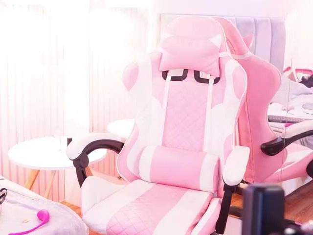 SamaraCollinss on BongaCams 