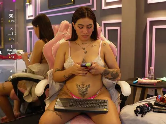 SamaraCollinss on BongaCams 