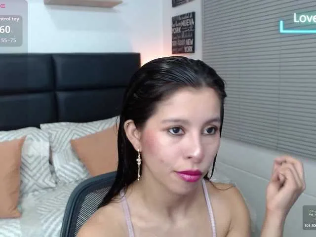 Violeta-Collins — I love a lot to be able to be on a flight, sitting with a mini skirt and heels, and that the plane pilot comes out for a moment and is captivated by my natural beauty, and invites me to enter the command cabin, to be able to look first hand the...