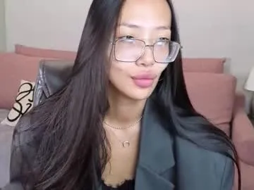 _miura_ — making u so warm with sexy language body   <3 FAV VIBES: 254469101 201   #feet #flexible #slim #young #asian [147 tokens remaining]