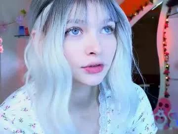 abbycartman — THERE'S A VERY HOT SHOW GOING ON RIGHT NOW  #18 #natural #blonde #bigass #cute