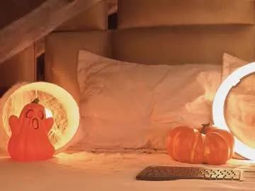 angelinepossy on Chaturbate