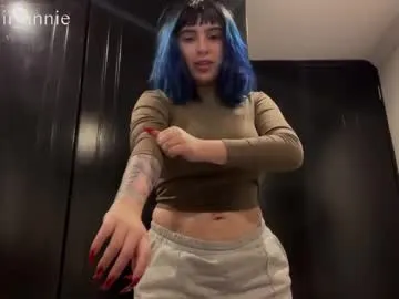 annie_snow_ on Chaturbate 
