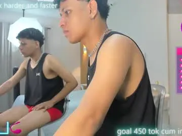 axel_ps — GOAL: CUM ON YOUR FACE [474 tokens remaining] Play fun with this naughty boy #hairy #gay #cum #bigcock #18