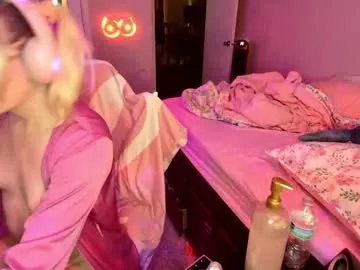 bambibimbosparkles on Chaturbate 