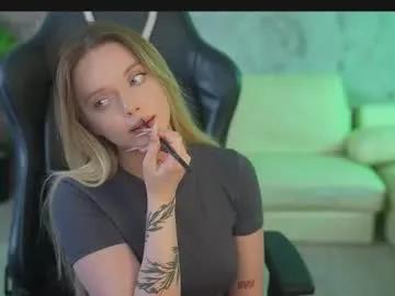 Freechat bright_diamonds_054 on Chaturbate