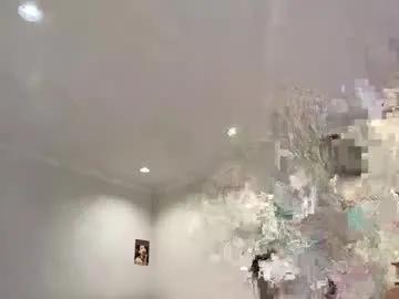 chloeros3e — shirt off #skinny #booty [0 tokens remaining]