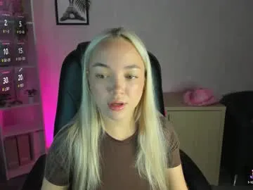 christy_little — GOAL: show body [25 tokens remaining] hey) I want to do something for you^) #teen #18 #blonde #bigass #bigboobs