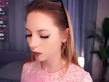 constanceglascov on Chaturbate