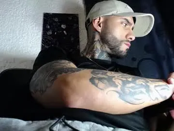 dante_d_angelo_ — cum explosion #daddy #smoke #master #cum #beard [1000 tokens remaining]