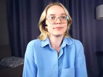 deannmaslen — GOAL: Pinch nipples to warm up me I wanna feel horny with squeeze my boobs [57 tokens remaining] Welcome to my room! #new #18 #shy #skinny #bigboobs Hi Im Charlie, my toy's on a sensitive cli