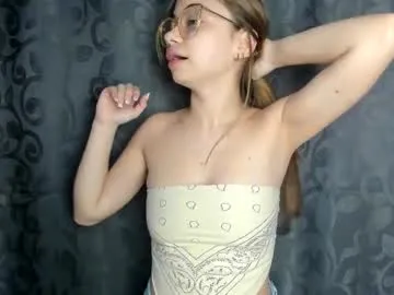 dirtydreamms — GOAL: LICK BIGGER TITS [52 tokens remaining] NEW GIRLS!!! Pvt is open...Sexys best friends wants squirt each others #lesbian #bigass #bigboobs #anal #sloppy