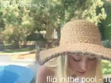 ella_knockers_xl on Chaturbate