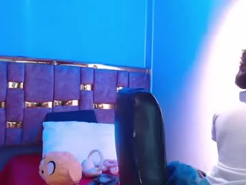 emily_fox_3 — GOAL: put fingers in your mouths and spit tits [48 tokens remaining] I have an ocean within me wanting to explode for you #latina #18 #squirt #deepthroat #anal