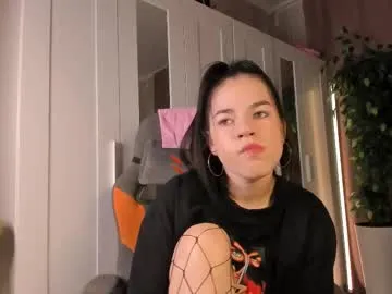 halfpint_babe — goal: take off my shirt! My name is Kimberly i'm second day here! #shy #teen #natural #cute #18 [88 tokens remaining]