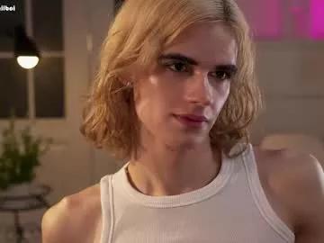 imkawaiiboi on Chaturbate