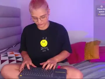 isabellamoutt — I wanna ride you like a mechanical bull expert! / at goal pussyplay/Link control today 10 min 222tk #latina #fit #bigass #tomboy #hairypussy [422 tokens remaining]