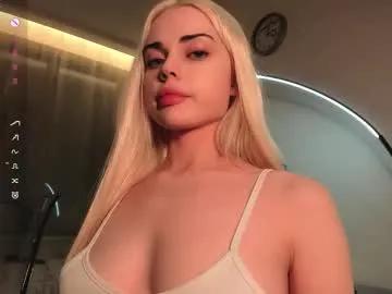 kaya_davis on Chaturbate