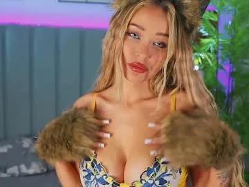 kirsten_xxx — i missed halloween lets do it again)lush is work 222  my favorite)