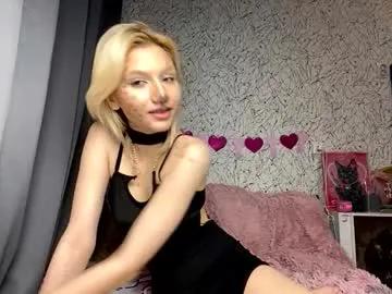 leyasaolee — hey // GOAL: sprank ass and doggy [12 tokens left] #footfetish #cute #18 #blonde #deepthroat