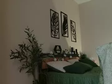 little_pearl_ on Chaturbate 