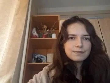 lonniegoldrup — Goal: air kiss [29 tokens remaining]