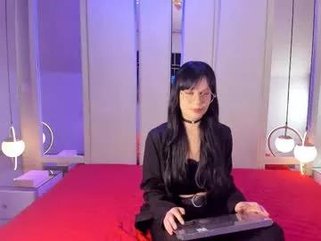 madamedesade01 on Chaturbate 