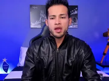 max_conor_ — show cum   #lovense  #bigass #bigcock  #master #leather [1111 tokens remaining]