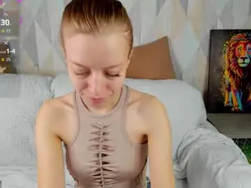 michelle_blond — GOAL: Slap slap slap jumping boobs [21 tokens remaining] MY DREAM MY DAY OFF #skinny #daddy #c2c #natural #smalltits