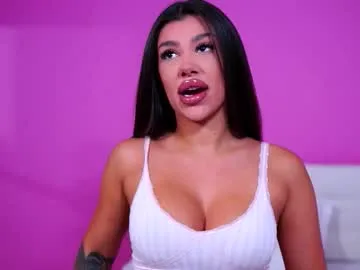natydesiree — Autumn vibes in a flirty way let's chat and have fun 22-100-302-1000 for optimal results - Goal: Starting a sloppy blowjob [424 tokens left] #bigboobs #lovense #cumshow #feet #latina