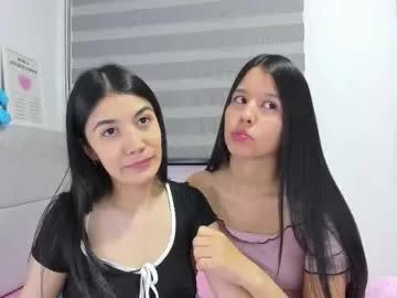 Freechat roseandmiah on Chaturbate