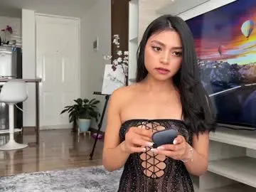 sweet_littleee — show titts  [406 tokens left] #latina #18  #anal #cum #asian